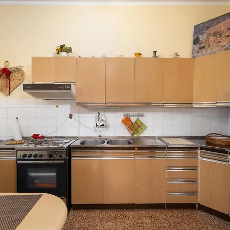 Pet Friendly Apartment In Novi Vinodolski Apartman