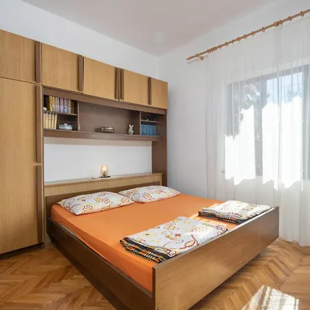 2 Bedroom Gorgeous In