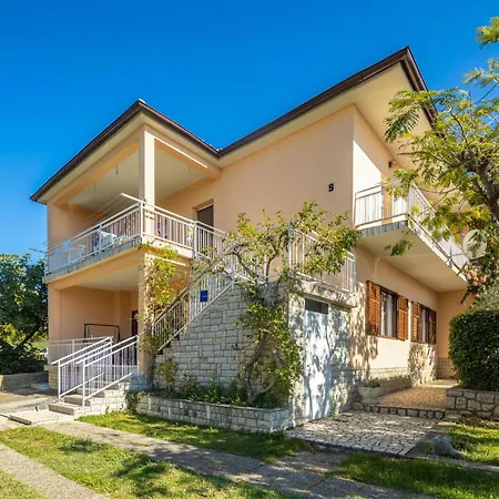 2 Bedroom Gorgeous In 公寓